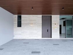 East Coast Avenue (D15), Terrace #518807881